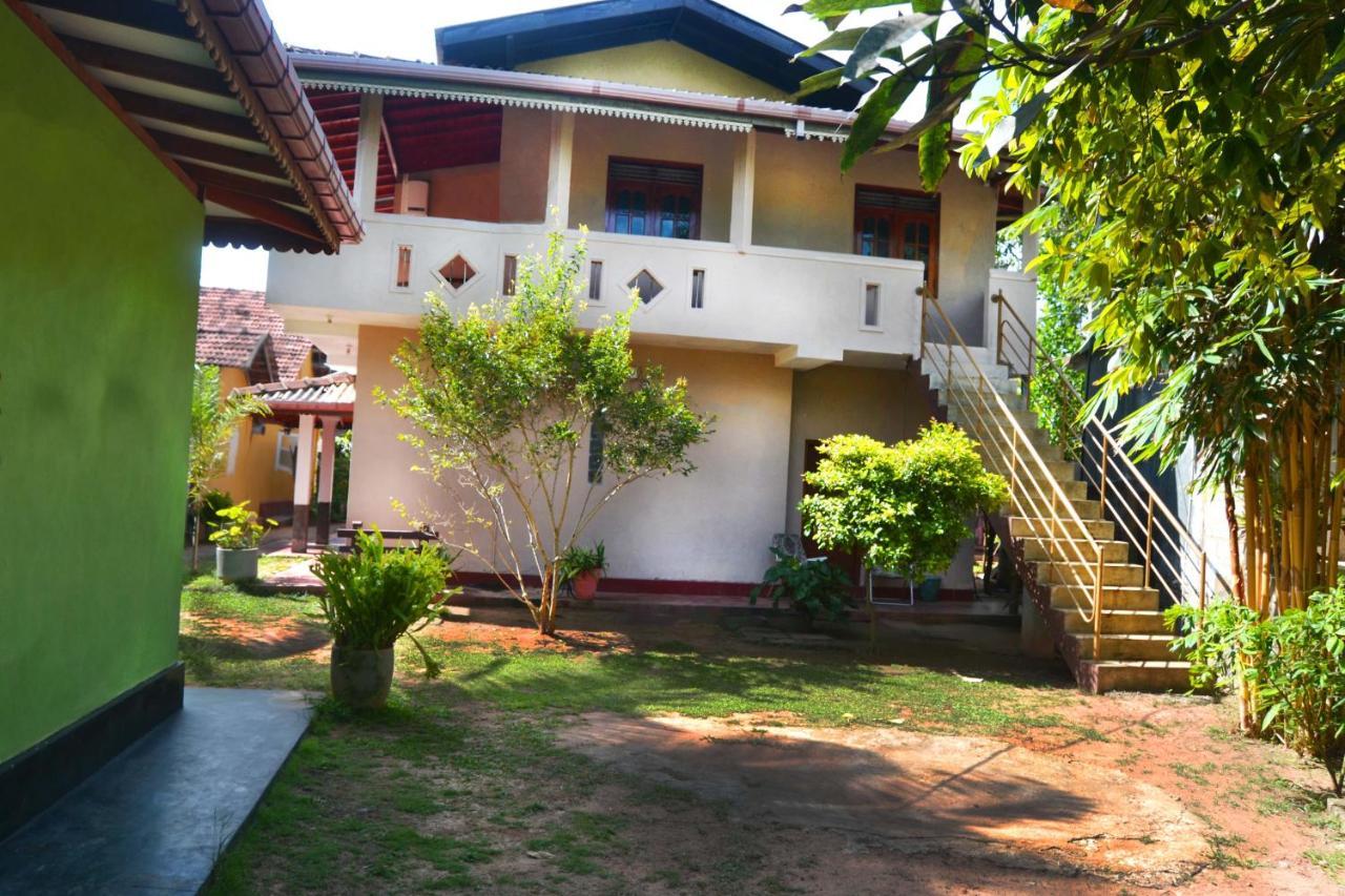 The Citadel Guest House Hikkaduwa Ngoại thất bức ảnh